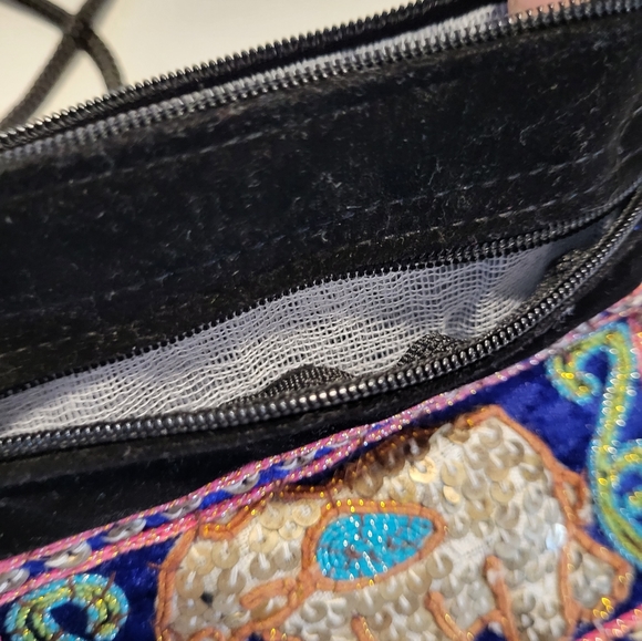 2 Boho/Ethnic Crossbody Bags - Picture 5 of 6